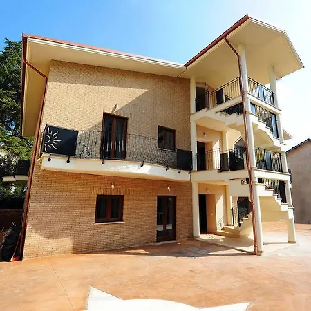 Aparthotel Raggio Di Sole *